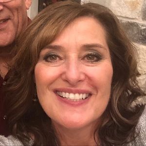 Meet your Posher, Lisa